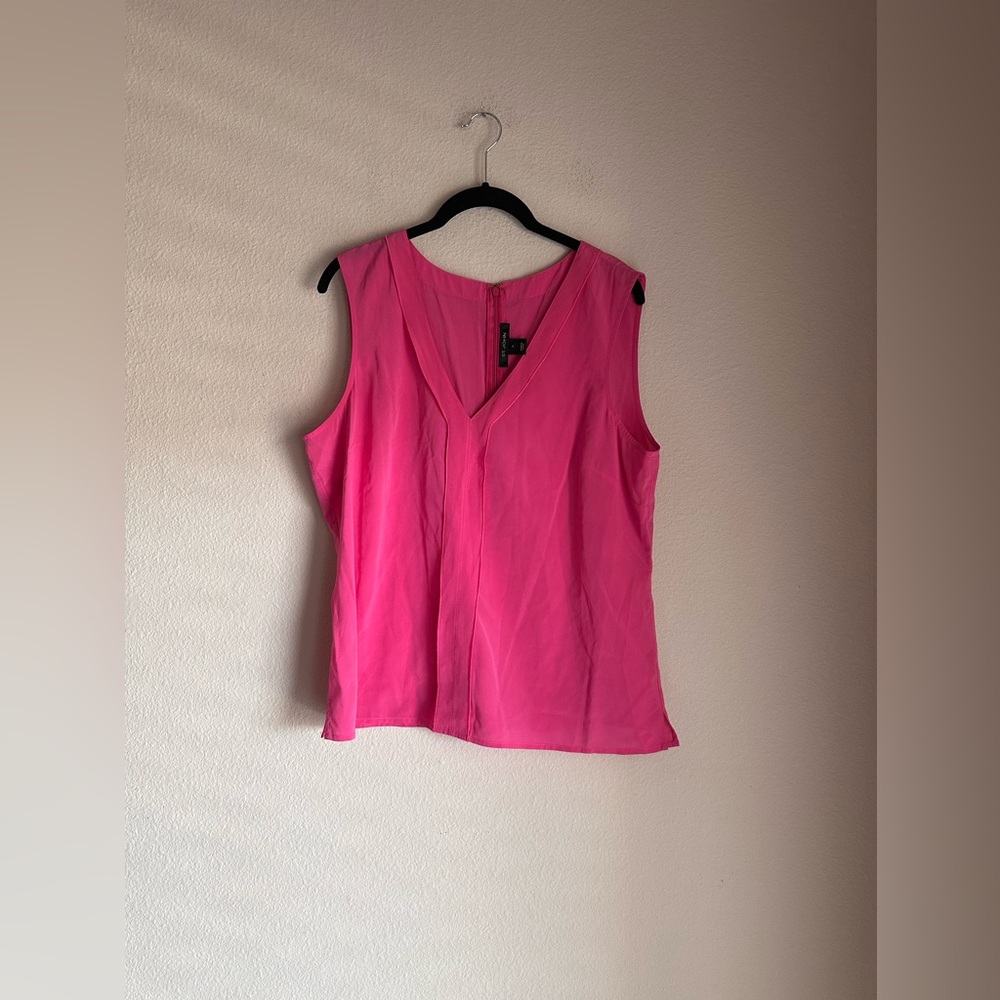 St. John Hot Pink Sleeveless V-Neck Blouse